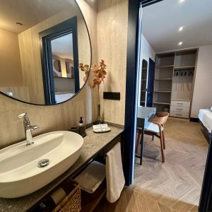 3dfa9324-9e1c-47b1-920c-3f73ad050bc2